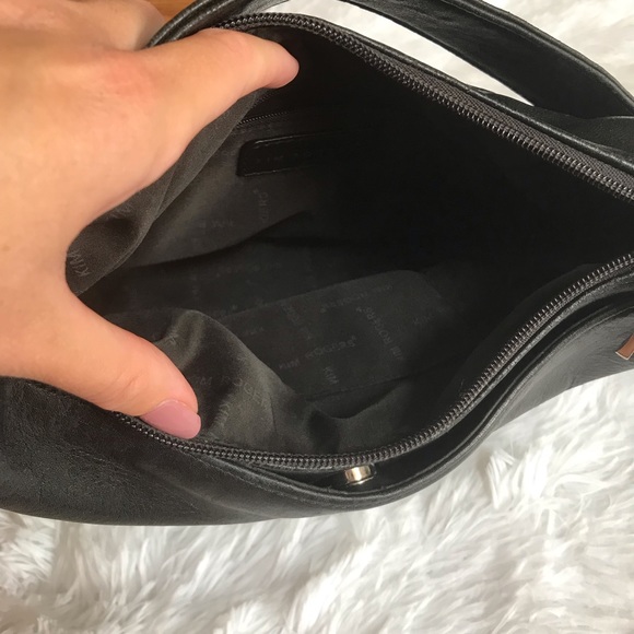 Kim Rogers Black Shoulder Bag w/ Silver Accents - Picture 10 of 14